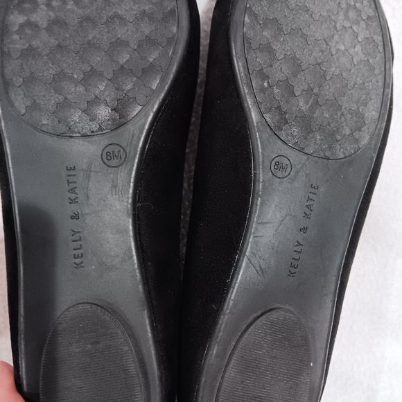 Kelly and Katie  black flats , size 8,  EUC - Picture 5 of 5